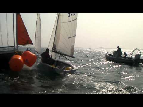 Dinghy training with Adam Bowers, Leeward rounding 2