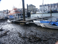 beach_outside_club_lifeboat